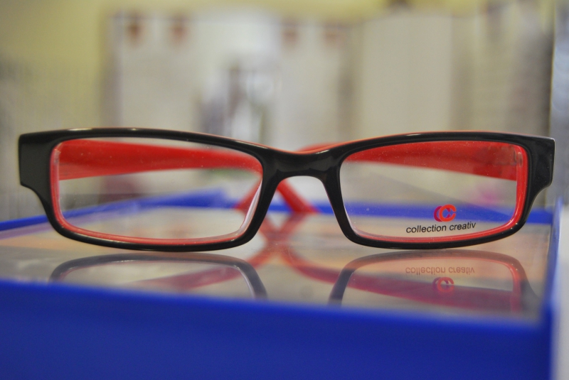 opticien-PEILLE-min_view-sight-lens-frame-optics-spectacles-1141012-pxhere.com